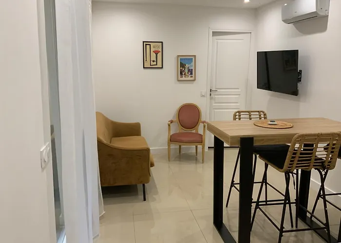 Daire Avec Patio Vielle